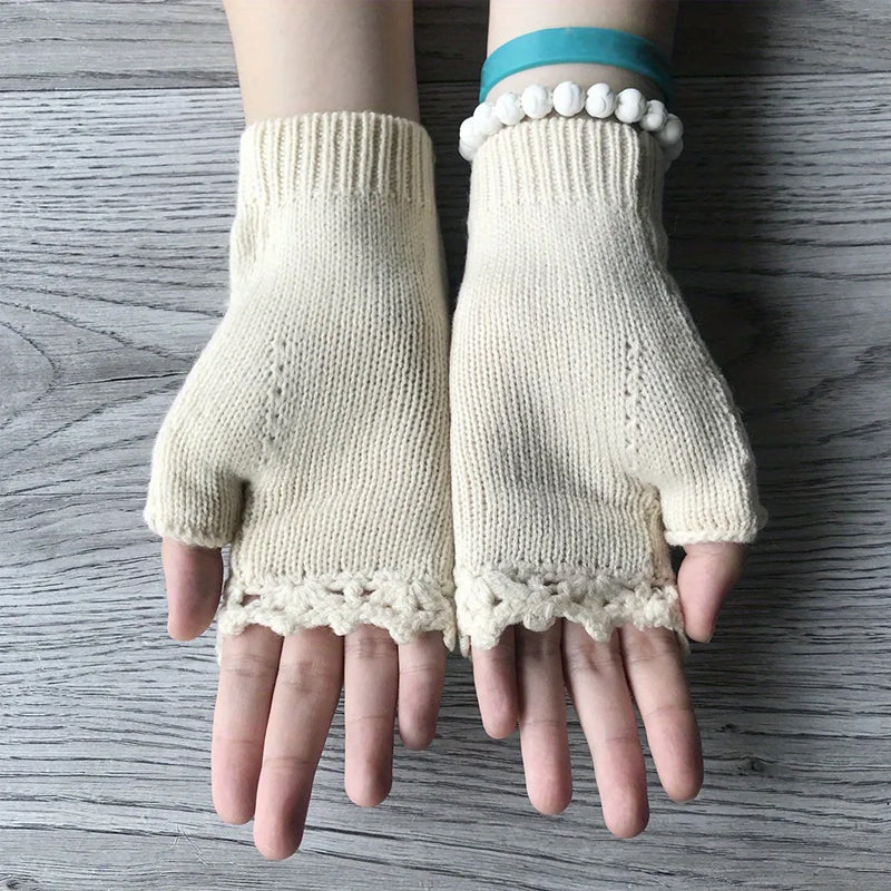 Handbestickte Handschuhe